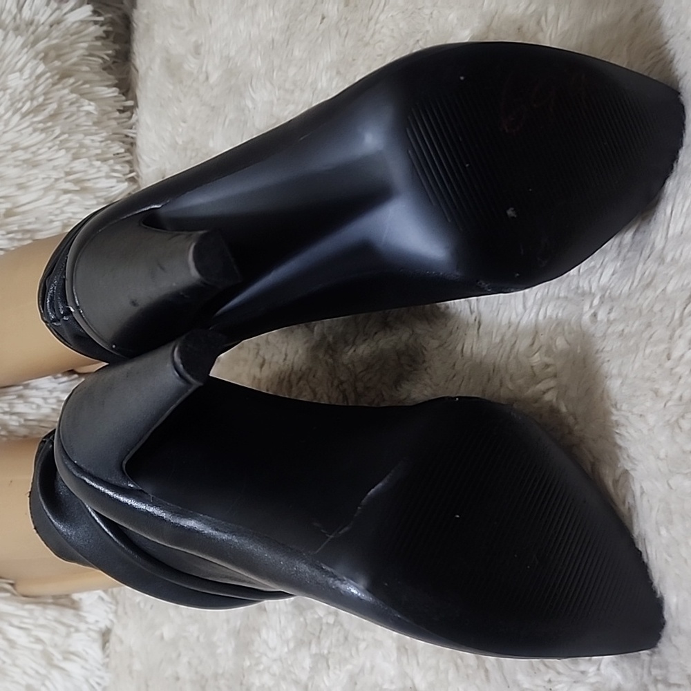 Steve Madden Black Ankle Boots - Picture 5 of 13